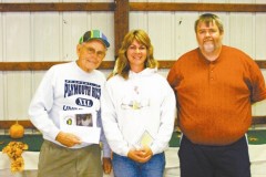 Harry-Halbach-left-WI-Greg-Chamness-IL-right-with-Shari-McCollough-IN-cochin-breeder